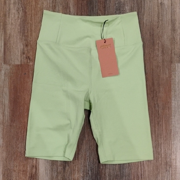 girlfriend collective Pants - Girlfriend Collective Light Green Bike Shorts